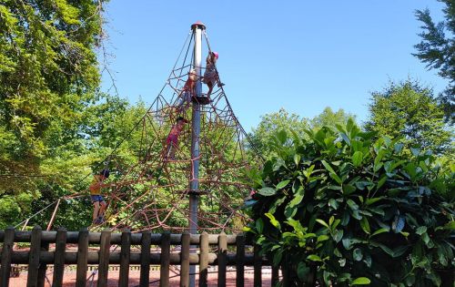 Kletterpyramide Freizeitpark Traumland