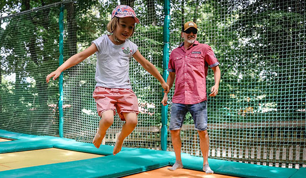 Große Trampolinanlage